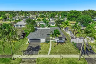 7521 Grant Ct, Hollywood, FL 33024 - Photo 11