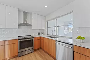 7521 Grant Ct, Hollywood, FL 33024 - Photo 3