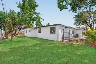 7521 Grant Ct, Hollywood, FL 33024 - Photo 3