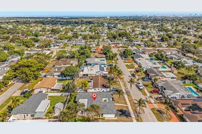 7521 Grant Court, Hollywood, FL 33024 - Photo 5