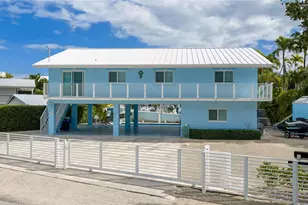 102 Harbor Dr, Tavernier, FL 33070 - Photo 1