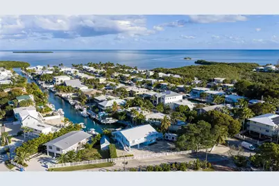 102 Harbor Drive, Tavernier, FL 33070 - Photo 1