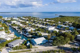 102 Harbor Dr, Tavernier, FL 33070 - Photo 1