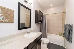 20938 NW 1st St, Pembroke Pines, FL 33029 - Photo 21