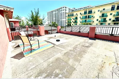 3213 NE 5th Street #201, Pompano Beach, FL 33062 - Photo 5