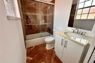 3213 NE 5th St, Pompano Beach, FL 33062 - Photo 9