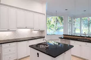 10897 Canary Island Ct, Plantation, FL 33324 - Photo 3