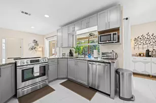 1724 36th Ct, Fort Lauderdale, FL 33309 - Photo 3