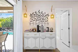 1724 36th Ct, Fort Lauderdale, FL 33309 - Photo 11