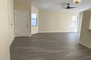 817 E Palm Run Dr, Pompano Beach, FL 33068 - Photo 17