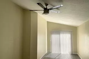 817 E Palm Run Dr, Pompano Beach, FL 33068 - Photo 7