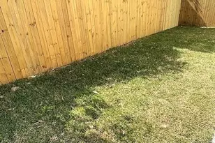 817 E Palm Run Dr, Pompano Beach, FL 33068 - Photo 25