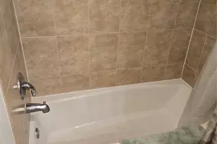 9531 S Seagrape Dr, Davie, FL 33324 - Photo 19