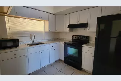 1821 NW 2nd Avenue, Pompano Beach, FL 33060 - Photo 5