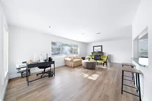 4221 NW 107th Ave, Coral Springs, FL 33065 - Photo 5