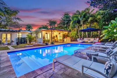 539 NE 25th Street, Wilton Manors, FL 33305 - Photo 1