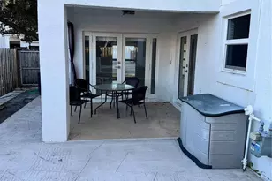 8201 NW 198th St, Hialeah, FL 33015 - Photo 23