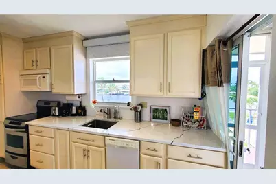 745 SE 19th Avenue #314, Deerfield Beach, FL 33441 - Photo 11