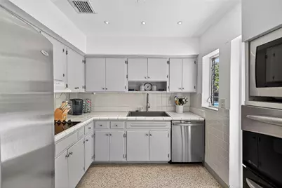 2701 NE 10th Terrace, Wilton Manors, FL 33334 - Photo 17