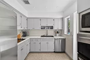 2701 NE 10th Terrace, Wilton Manors, FL 33334 - Photo 17