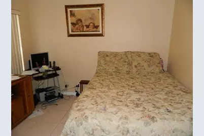 19301 NW 10th Street, Pembroke Pines, FL 33029 - Photo 13