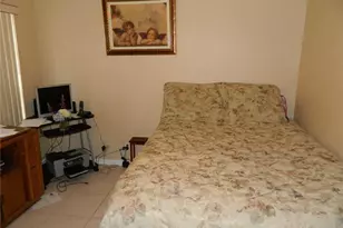 19301 NW 10th St, Hollywood, FL 33029 - Photo 13