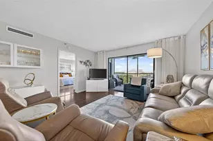 2215 Cypress Island Dr, Pompano Beach, FL 33069 - Photo 11