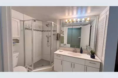 800 NE 195th Street #605, Miami, FL 33179 - Photo 31