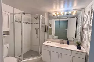 800 NE 195th St, Miami, FL 33179 - Photo 31