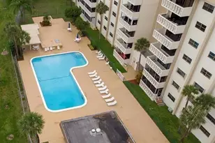 800 NE 195th St, Miami, FL 33179 - Photo 43