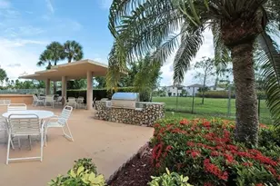 800 NE 195th St, Miami, FL 33179 - Photo 41