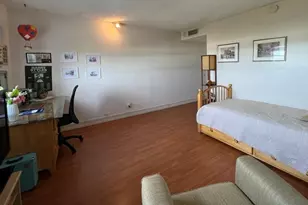 800 NE 195th St, Miami, FL 33179 - Photo 35