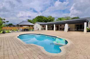 5191 SW 109th Ave, Davie, FL 33328 - Photo 15