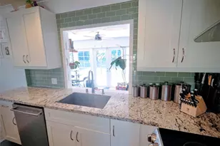 930 SW 16th St, Boca Raton, FL 33486 - Photo 17