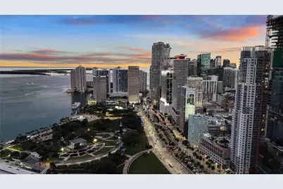 11 NE 6th Street #907, Miami, FL 33132 - Photo 1