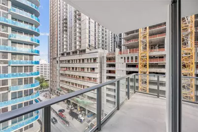 11 NE 6th Street #907, Miami, FL 33132 - Photo 5