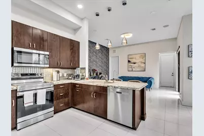 8411 NW 38th Street, Cooper City, FL 33024 - Photo 11
