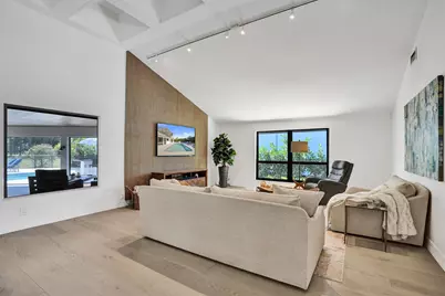 614 Lakewoode Circle W, Delray Beach, FL 33445 - Photo 3