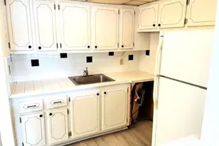 24 Keswick B, Deerfield Beach, FL 33442 - Photo 3