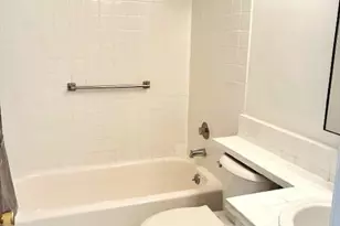 24 Keswick B, Deerfield Beach, FL 33442 - Photo 9