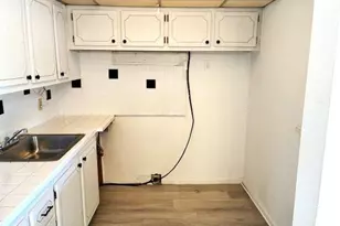 24 Keswick B, Deerfield Beach, FL 33442 - Photo 5