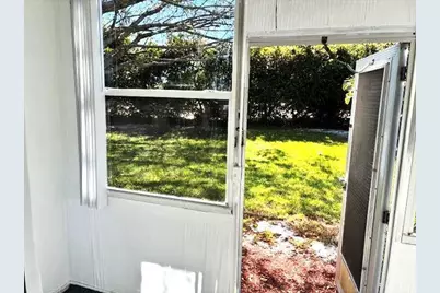 24 Keswick B #24, Deerfield Beach, FL 33442 - Photo 13