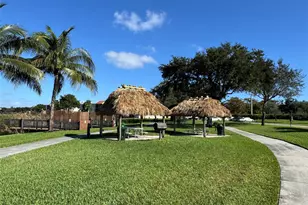 111 Lake Emerald Dr, Fort Lauderdale, FL 33309 - Photo 27