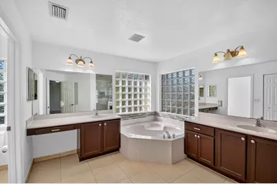 1007 Center Stone Lane, West Palm Beach, FL 33404 - Photo 27