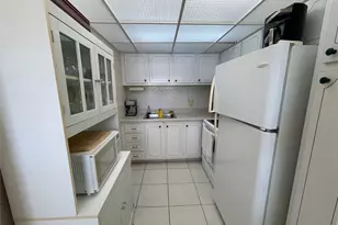 2141 NE 56th St, Fort Lauderdale, FL 33308 - Photo 21