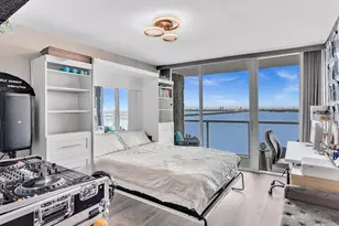 665 NE 25th St, Miami, FL 33137 - Photo 29