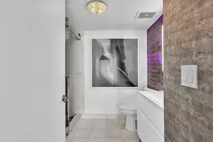 665 NE 25th St, Miami, FL 33137 - Photo 25