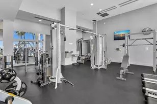 665 NE 25th St, Miami, FL 33137 - Photo 41