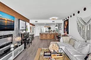 665 NE 25th St, Miami, FL 33137 - Photo 13