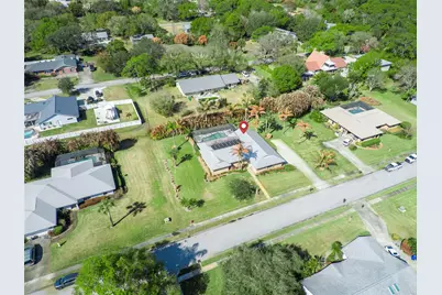 915 32nd Avenue, Vero Beach, FL 32960 - Photo 11